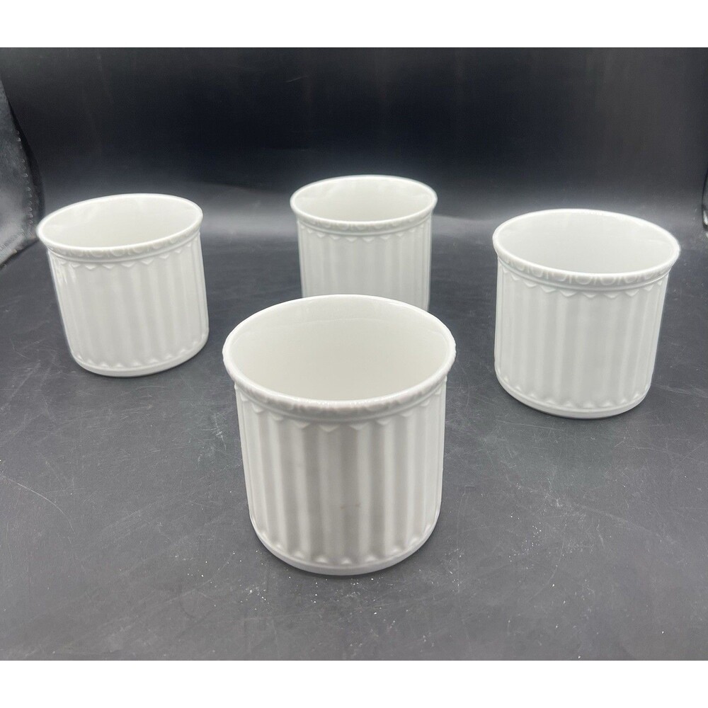 JCPenney Home Collection Italiana White 4 Coffee Tea Cups Embossed Scroll Mugs